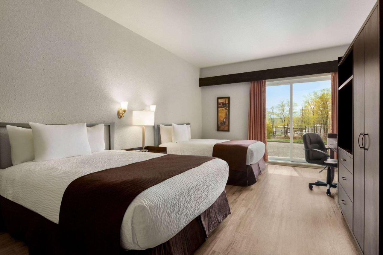 Days Inn By Wyndham Montmagny Eksteriør billede